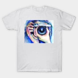 Painted watercolor photographer with a camera. T-Shirt